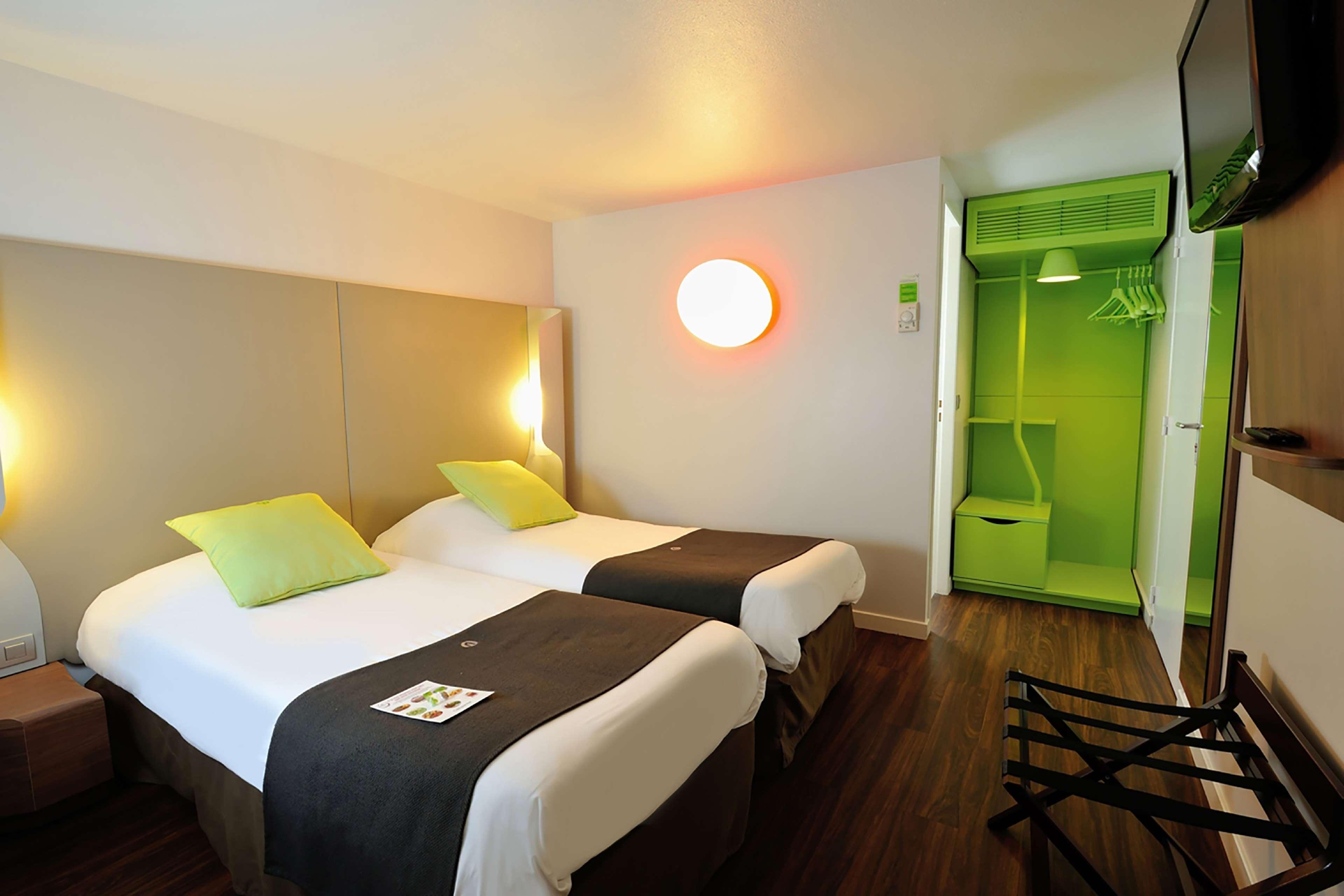 Hotel Campanile Epinay Sur Orge Savigny Sur Orge Esterno foto