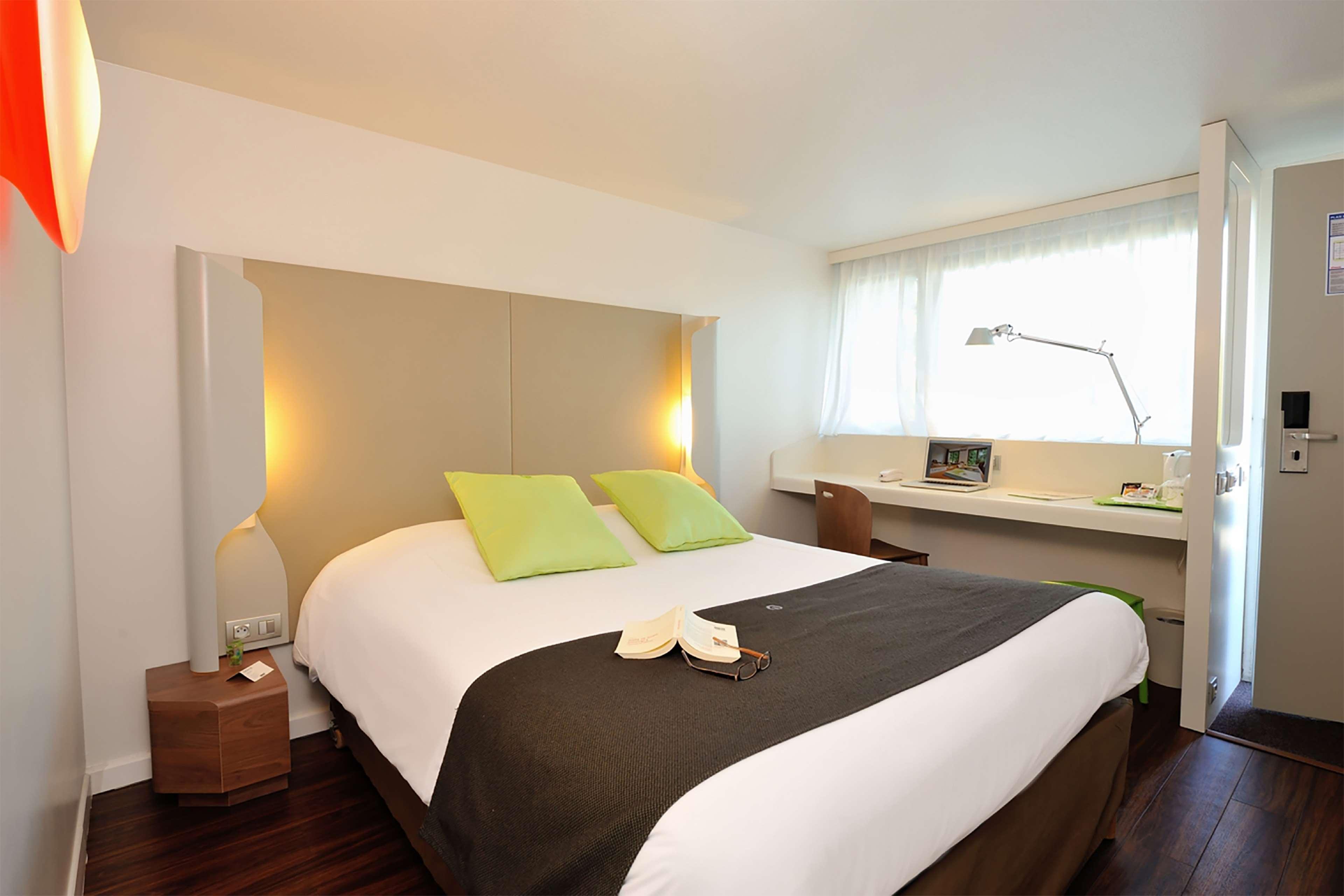 Hotel Campanile Epinay Sur Orge Savigny Sur Orge Esterno foto
